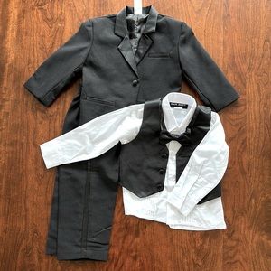 5 Piece Tux Set (2t)